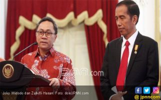 Sudah Bertemu Jokowi, Zulkifli Hasan Tetap Akan Menggugat ke MK - JPNN.com
