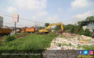 Dasar Jorok, Kali Baru Bojonggede Dipenuhi Sampah - JPNN.com