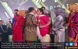 Chief Agency Officer Allianz Life Indonesia Raih Penghargaan Perempuan Inspiratif 2019 - JPNN.com