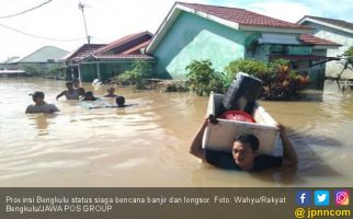 Diterjang Banjir dan Longsor, Jalur Bengkulu – Sumbar Putus Total - JPNN.com