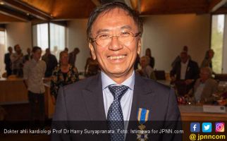 Di Belanda, Kardiolog Harry Suryapranata Raih Penghargaan Tertinggi - JPNN.com