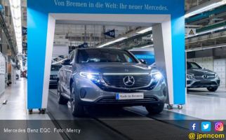 Tonggak Baru Mercedes Benz di Persaingan Mobil Listrik - JPNN.com