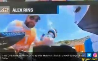 Video Detik-Detik Marshall Curi Komponen Motor Alex Rins di MotoGP Spanyol - JPNN.com