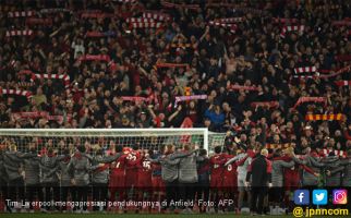 Lihat Suasana Ruang Ganti Liverpool Usai Membantai Barcelona - JPNN.com
