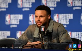 Lihat! Betapa Mengerikannya Stephen Curry di Game Pertama Final Wilayah Barat NBA - JPNN.com