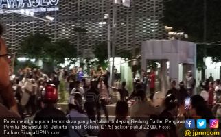 Wahai Adik-adik di Demo Rusuh, Sekarang Sudah Waktunya Sahur - JPNN.com
