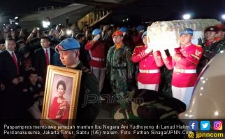 Presiden Jokowi Bakal Jadi Inspektur Upacara Pemakaman Bu Ani di TMP Kalibata - JPNN.com