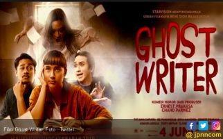 Gado-Gado Komedi, Horor, dan Drama dalam Ghost Writer - JPNN.com