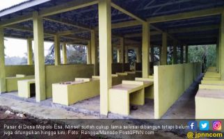Warga Nilai Gedung Itu Sudah Mirip Pasar Hantu - JPNN.com