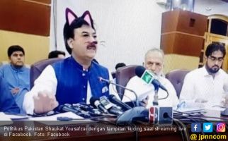Bikin Ngakak, Menteri Pakistan Live di Facebook Pakai Filter Kucing - JPNN.com