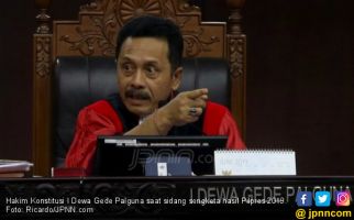 Jokowi Bentuk Tim Cari Pengganti Hakim MK Gede Palguna - JPNN.com