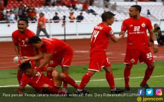 Senator Fahira Idris Dukung Penggunaan Kostum PNS Saat Persija Bertanding - JPNN.com