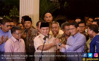 Simak Pidato Prabowo Sikapi Putusan MK, Tak Ada Menyebut Nama Jokowi - JPNN.com