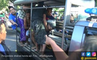 Tewas Disambar Kereta Api Saat Kencing di Rel - JPNN.com