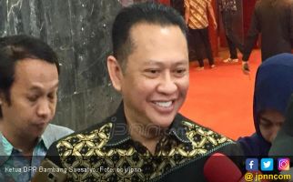 Bamsoet Bacakan Dua Bait Pantun Jelang Buka Sidang DPR - JPNN.com