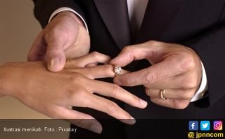99 Pasangan Malaysia Menikah di Tanggal Keberuntungan - JPNN.com