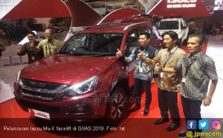 Isuzu Mu-X Facelift Terlihat Lebih Segar, Selama GIIAS 2019 Ada Diskon Harga - JPNN.com