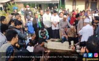 Sebelum Ditemukan Tewas, Gadis Cantik Alumnus IPB Memberi Kabar Takut Naik Angkot Sepi - JPNN.com