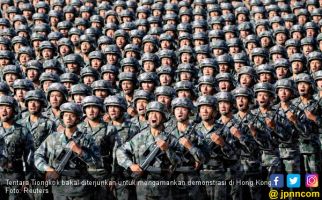 Pasukan Tiongkok Tiba di Shenzen, Siap Masuk Hong Kong - JPNN.com