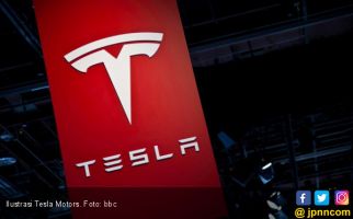 Tesla Recall Puluhan Model X yang Bermasalah di Kamera Belakang - JPNN.com