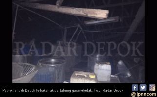 Tabung Gas Meledak, 8 Pekerja Pabrik Tahu di Depok Mengalami Luka Bakar - JPNN.com