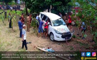 Kronologis Mobil Guru Danau Kecelakaan, Ulama Karismatik Itu Terluka - JPNN.com