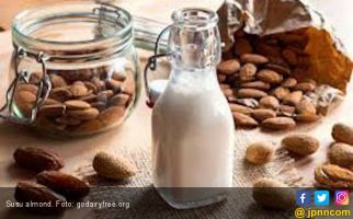 Raih 8 Manfaat Minum Susu Almond Bagi Kesehatan - JPNN.com