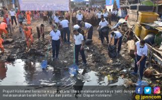 Kolinlamil Bersama Warga Jakarta Utara Membersihkan Kali dan Pantai - JPNN.com