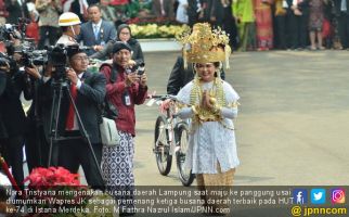 Dandan Dari Jam 4 Pagi, Istri Menhan Dapat Sepeda Dari Jokowi - JPNN.com