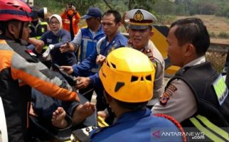 Kecelakaan di Tol Cipularang: 8 Orang Tewas - JPNN.com
