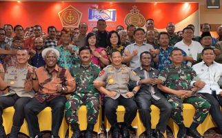 Panglima TNI Berbicara dari Hati ke Hati dengan Tokoh Lintas Agama Papua - JPNN.com