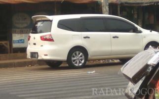 PKL di Jalan Raya Cileungsi Diperas Oknum Preman - JPNN.com