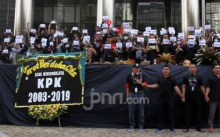 Pimpinan KPK Serahkan Mandat, Hanya Ada Satu Pilihan Bagi Presiden Jokowi - JPNN.com