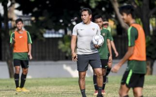Tim Pelatih Batasi Penggunaan Ponsel di Timnas Indonesia U-16 - JPNN.com