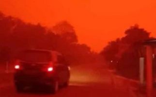 Viral, Langit Berwarna Merah di Muaro Jambi - JPNN.com