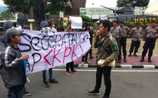 Bareskrim Diminta Tuntaskan Kasus Dugaan Korupsi yang Menyeret Nama Denny Indrayana - JPNN.com