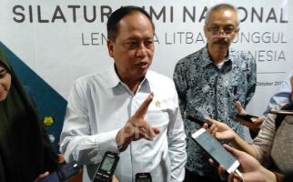 Menristekdikti Jagokan Lulusan Vokasi Ketimbang Pendidikan Akademi - JPNN.com