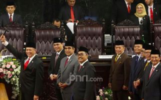 Nasihat Anggota Tertua, Pimpinan MPR Jangan Sampai Diperiksa KPK - JPNN.com