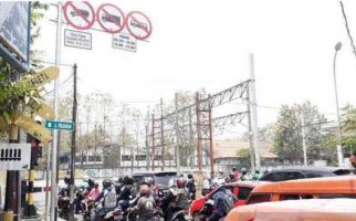 Jam Operasional Truk Tanah di Kota Bekasi Dibatasi - JPNN.com
