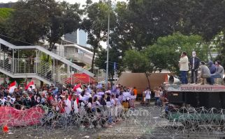 Ada 'Joker' Ikut Demo Tertawakan Penyeru Perppu KPK - JPNN.com