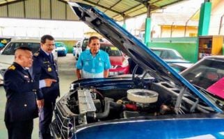 Bea Cukai Kalbagbar Terima Limpahan 6 Unit Mobil Sport Ilegal - JPNN.com