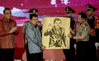 Cendera Mata dan Pujian dari Polri untuk Pak JK Jelang Purnajabatan - JPNN.com