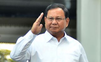 Ada yang Menarik saat Pelantikan Kabinet Indonesia Maju, soal Prabowo Subianto - JPNN.com