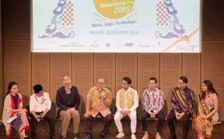 28 Finalis Berebut Gelar Putra Putri Batik Nusantara 2019 - JPNN.com