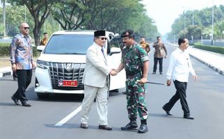 Ssttt..Ini soal Gaji Prabowo Subianto sebagai Menhan - JPNN.com