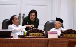 Ratas Ekonomi Perdana, Jokowi Beri Pesan Khusus ke Menteri Luar Negeri - JPNN.com