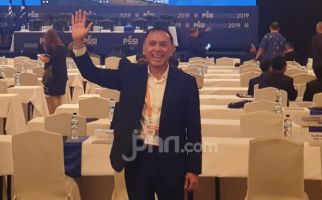 Iwan Bule Ketum PSSI, Presiden FIFA Optimistis Sepak Bola Indonesia Akan Bangkit - JPNN.com