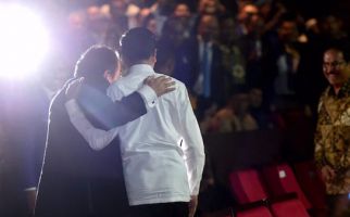Ray Yakin Hubungan Jokowi-Paloh Sudah Rusak, Batas Akhirnya Februari 2023 - JPNN.com