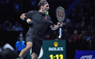 ATP Finals 2019: Roger Federer Bikin Novak Djokovic Gigit Jari - JPNN.com