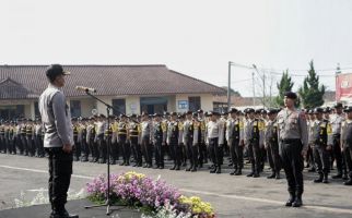 Polres Cimahi Kerahkan 786 Anggota Kawal Pilkades Bandung Barat - JPNN.com